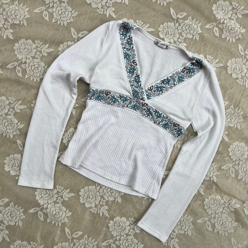 Body Central White Floral Wrap Top – Size Small